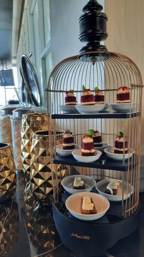 Bess Mansion Hotel Surabaya Wonotjolo Εξωτερικό φωτογραφία