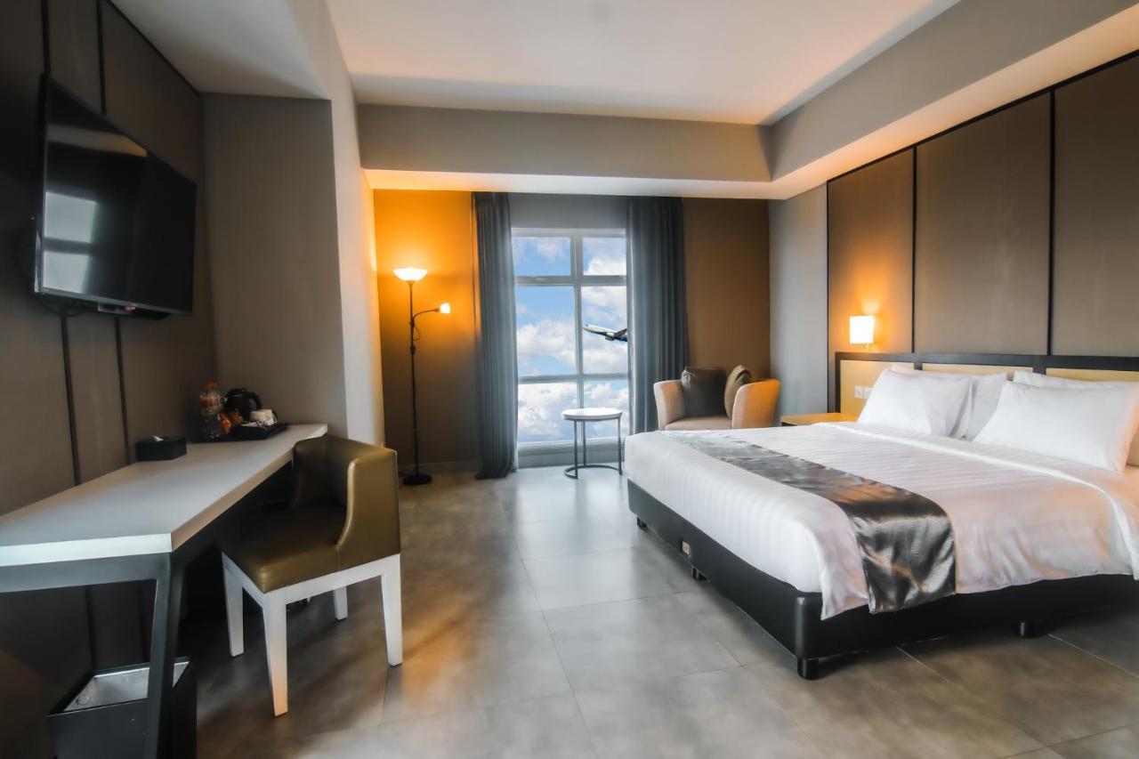 Bess Mansion Hotel Surabaya Wonotjolo Εξωτερικό φωτογραφία