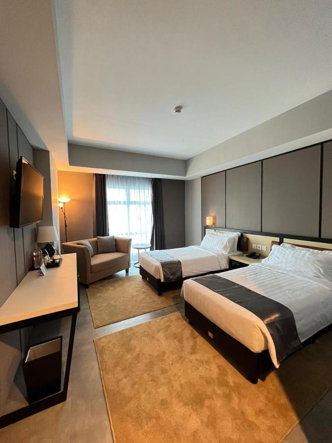 Bess Mansion Hotel Surabaya Wonotjolo Εξωτερικό φωτογραφία